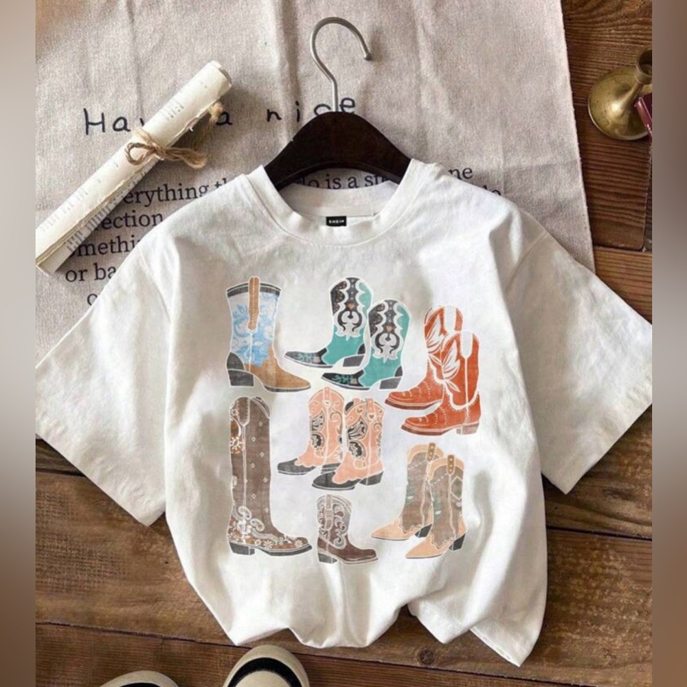 Women’s Cowboy Boot Graphic Tee